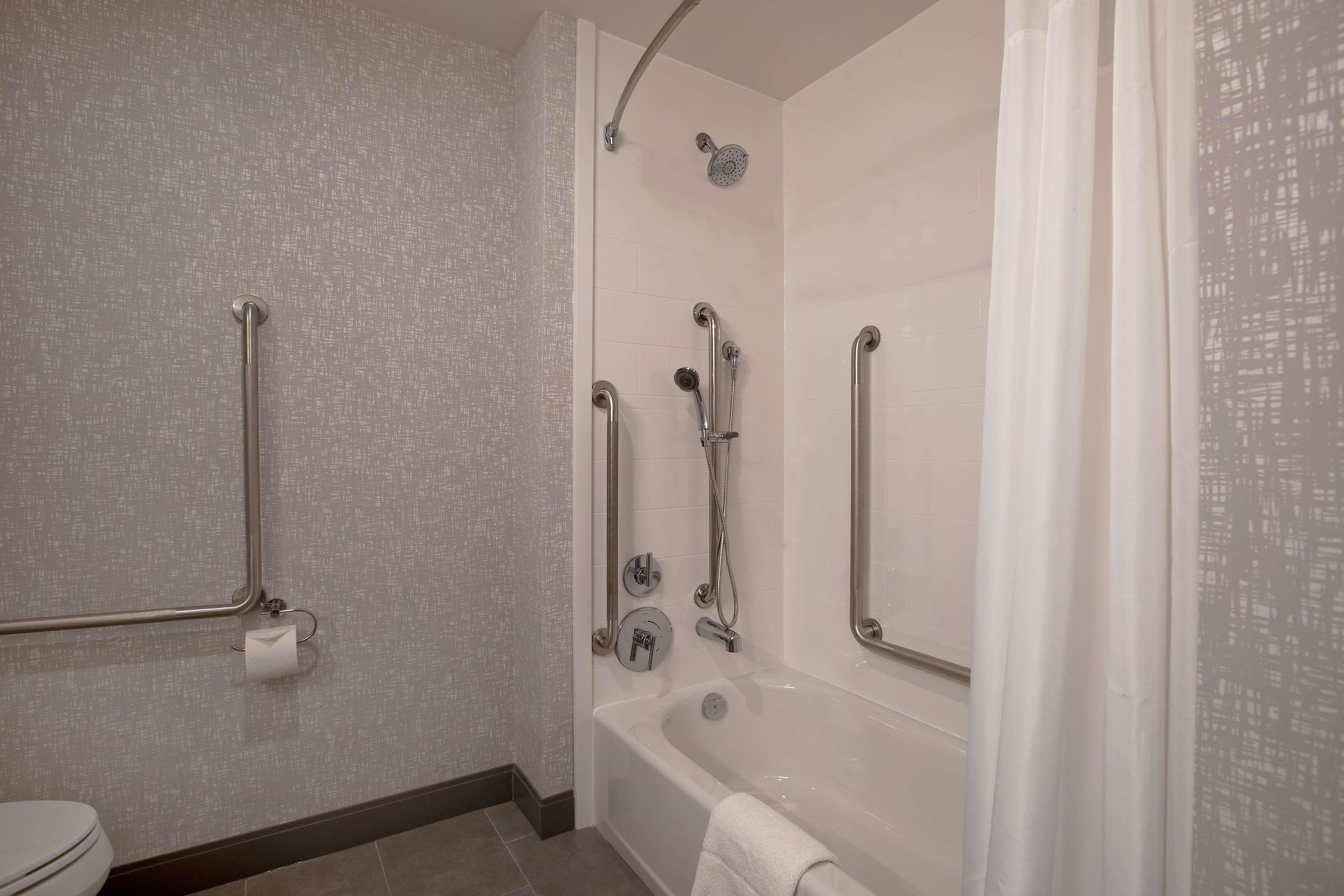 Hampton Inn & Suites Ottawa West, Ontario, Canada エクステリア 写真