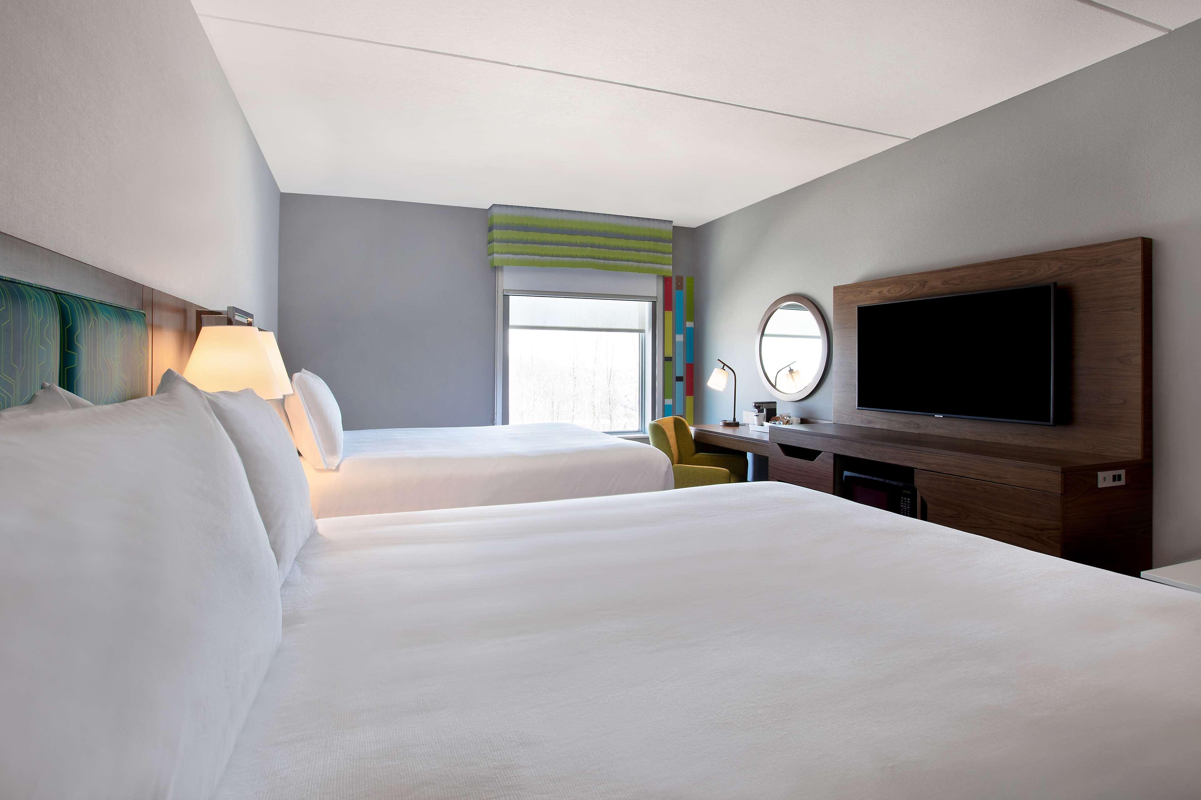 Hampton Inn & Suites Ottawa West, Ontario, Canada エクステリア 写真