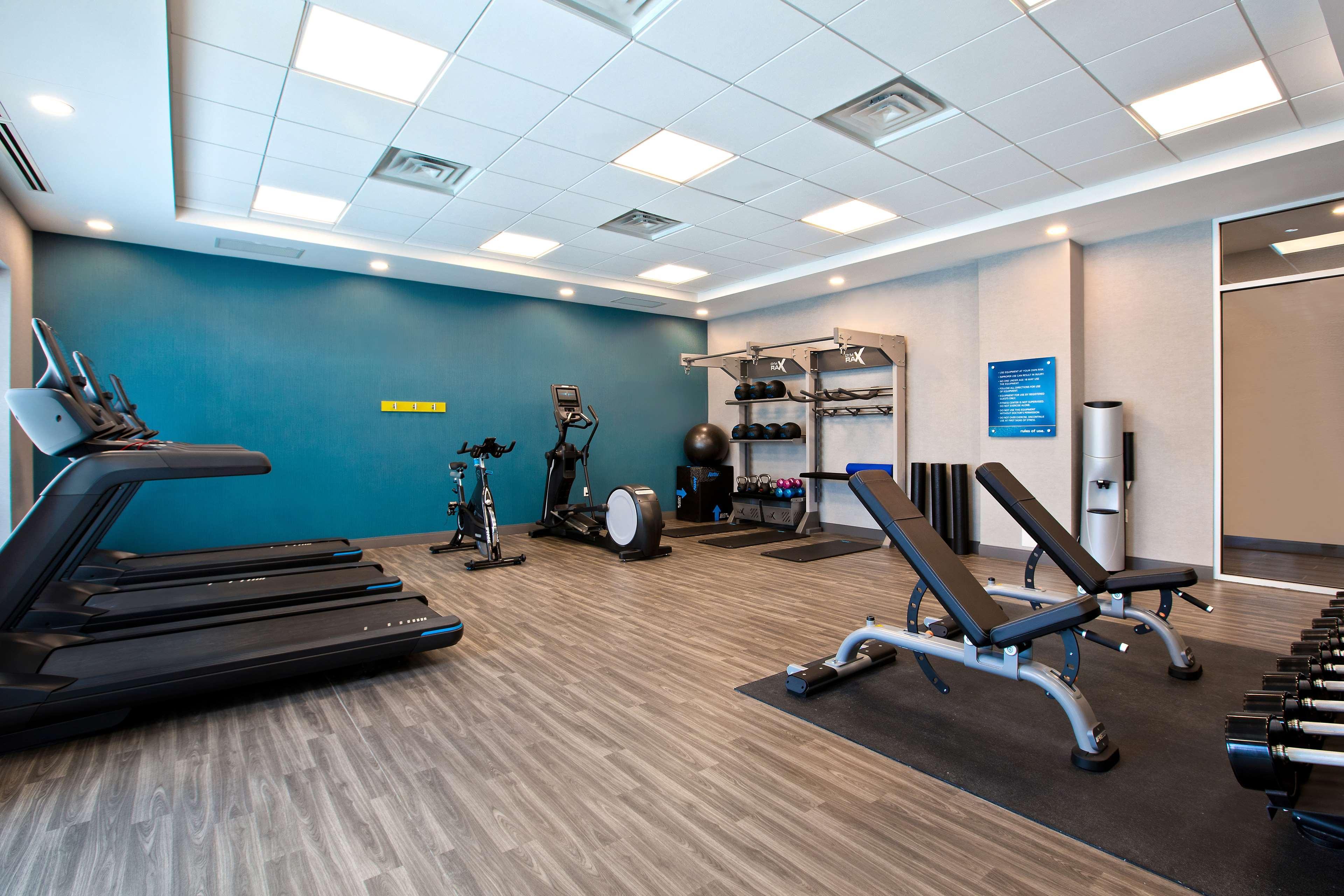 Hampton Inn & Suites Ottawa West, Ontario, Canada エクステリア 写真