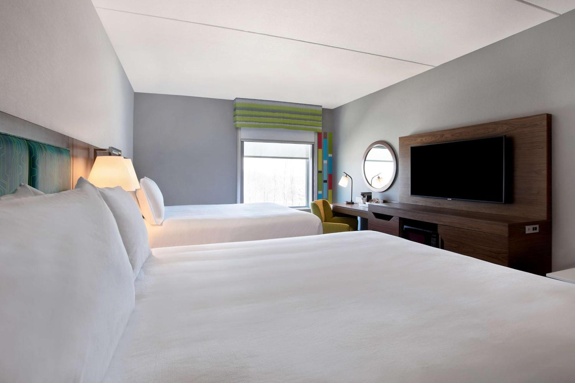 Hampton Inn & Suites Ottawa West, Ontario, Canada エクステリア 写真